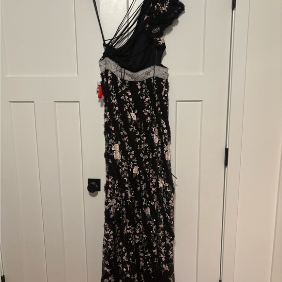 NWT Mac Duggal Dress 70160 // Embroidered One Shoulder Gown Multicolor // Size 8 - Picture 10 of 11